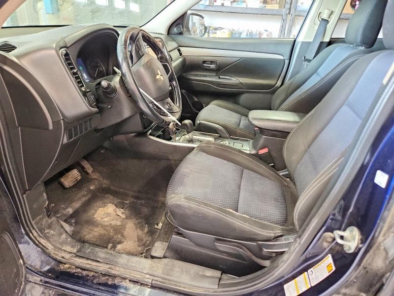 2017 MITSUBISHI OUTLANDER ES 7