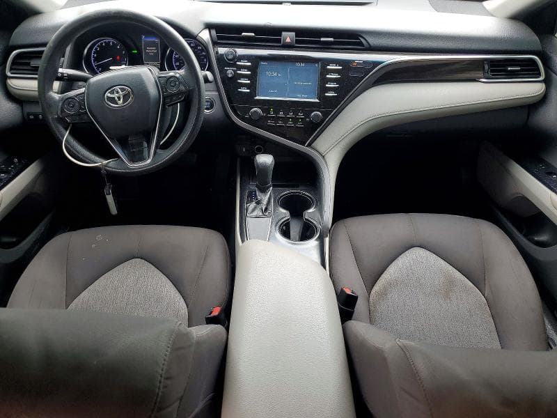 2018 TOYOTA CAMRY LE 8