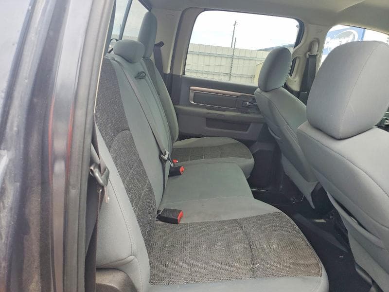 2019 RAM 1500 CLASSIC SLT 10