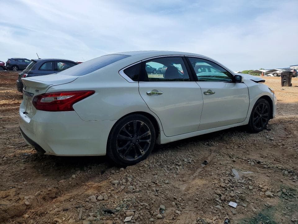 2017 NISSAN ALTIMA 2.5 SR 3