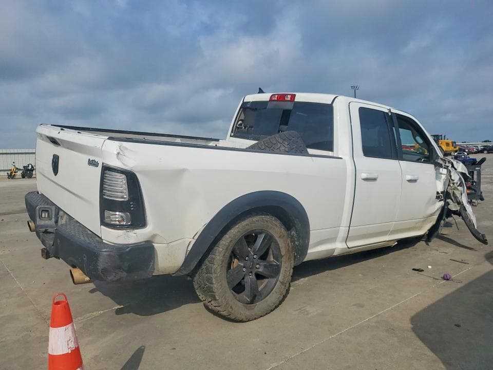2019 RAM 1500 CLASSIC SLT 3