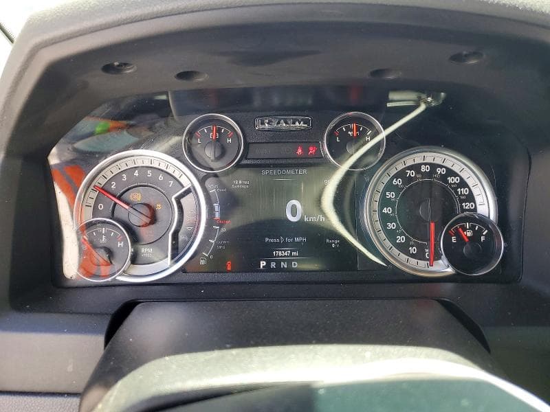 2017 RAM 1500 SLT 9