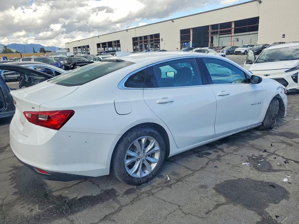 2023 CHEVROLET MALIBU LT 3