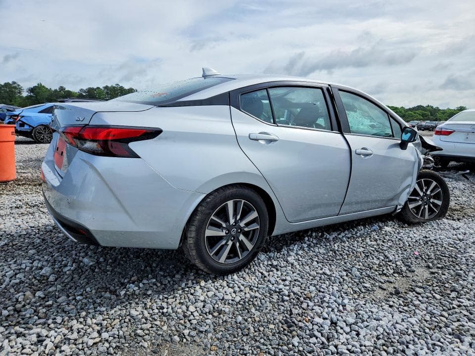 2021 NISSAN VERSA SV 3