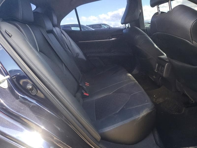 2021 TOYOTA CAMRY XSE 10