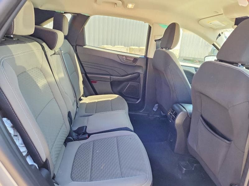 2022 FORD ESCAPE SE 11
