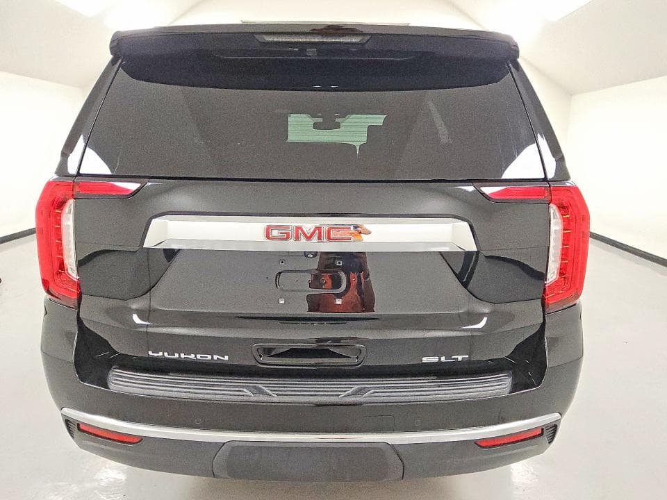2021 GMC YUKON SLT 6