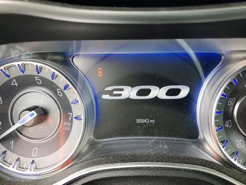 2017 CHRYSLER 300C 9