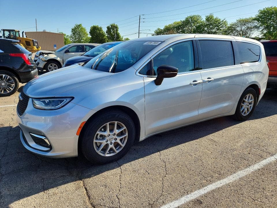 2024 CHRYSLER PACIFICA TOURING L - 1