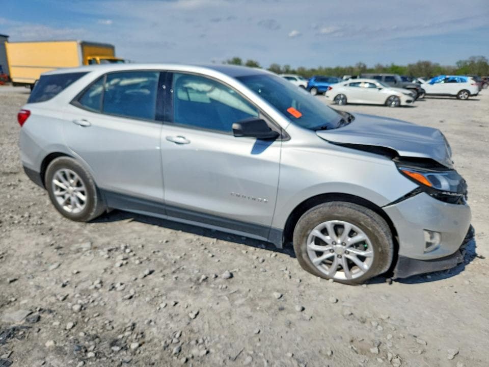 2019 CHEVROLET EQUINOX LS 4