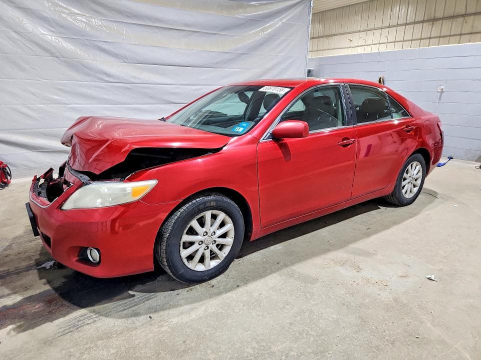 2010 TOYOTA CAMRY - 1