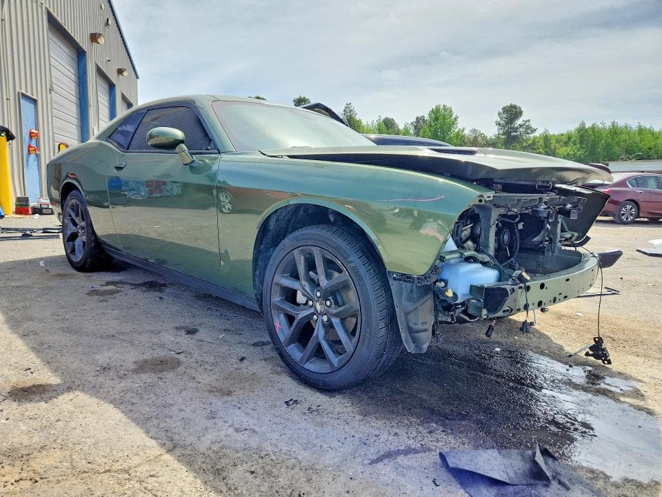 2021 DODGE CHALLENGER SXT 4