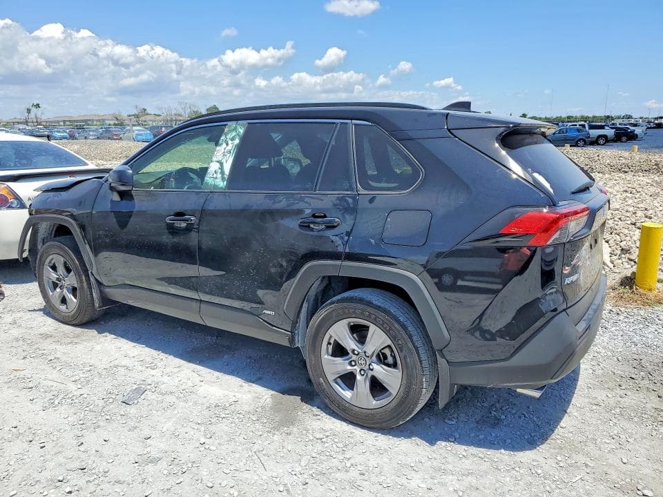 2025 TOYOTA RAV4 LE 2