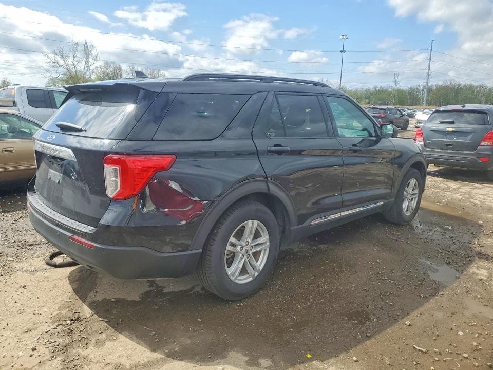 2022 FORD EXPLORER XLT 3