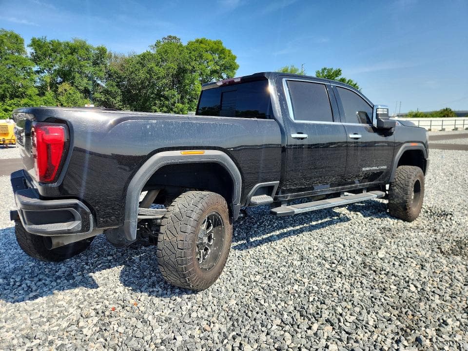 2022 GMC SIERRA K2500 DENALI 3