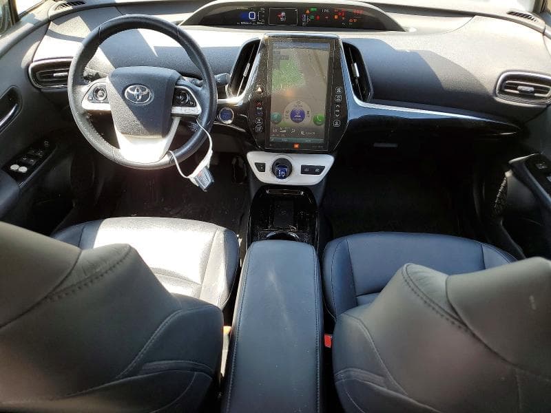 2018 TOYOTA PRIUS FOUR 8