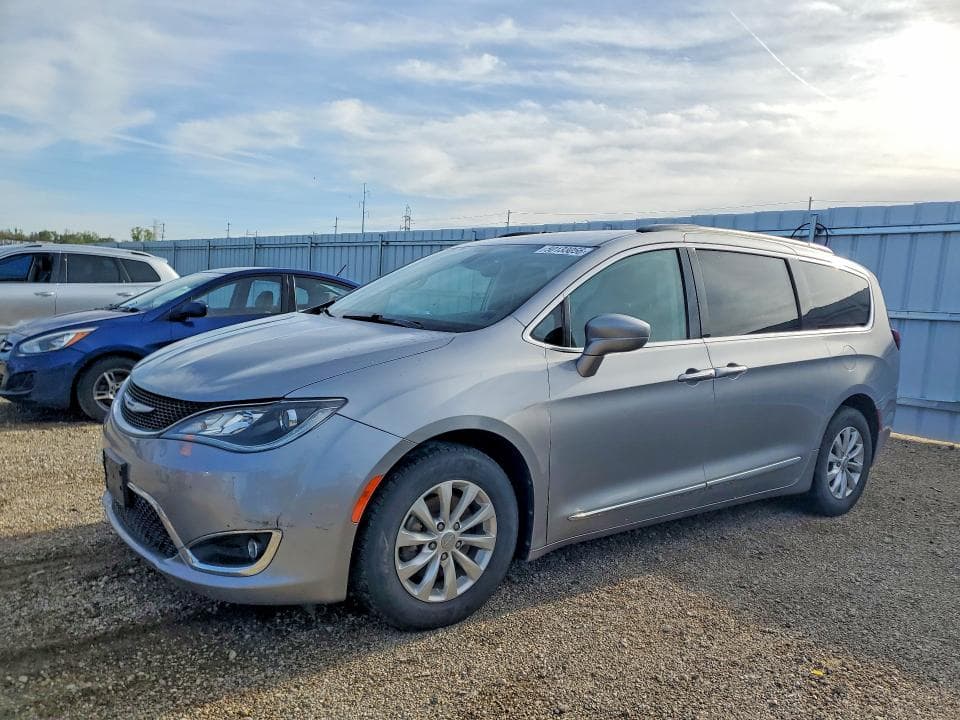 2017 CHRYSLER PACIFICA TOURING L - 1