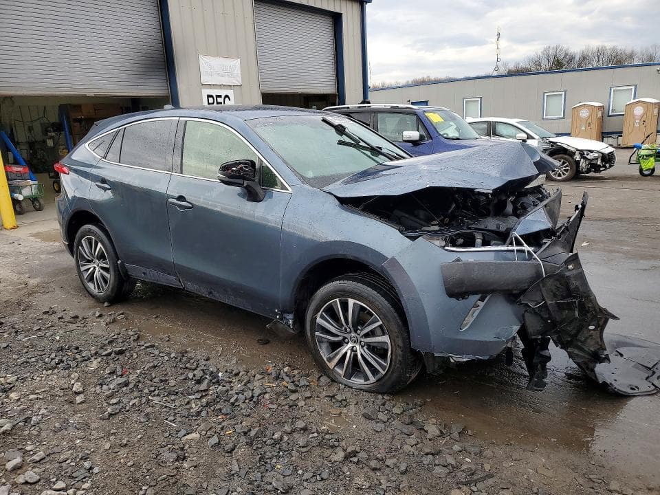 2022 TOYOTA VENZA LE 4