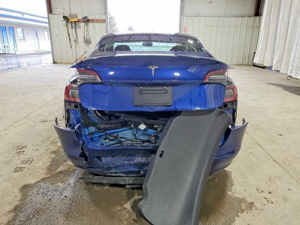 2023 TESLA MODEL 3 6