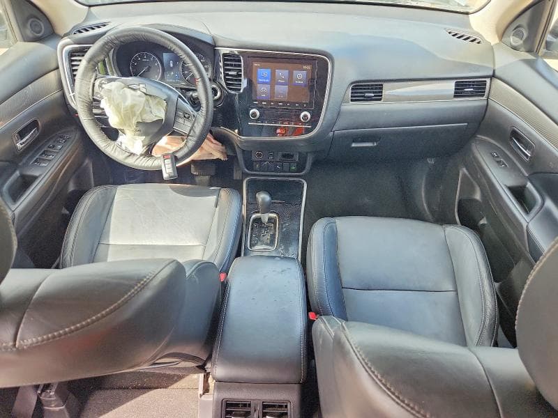 2020 MITSUBISHI OUTLANDER SE 8