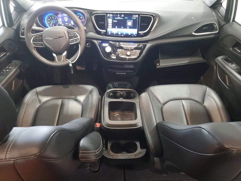 2025 CHRYSLER PACIFICA SELECT 8