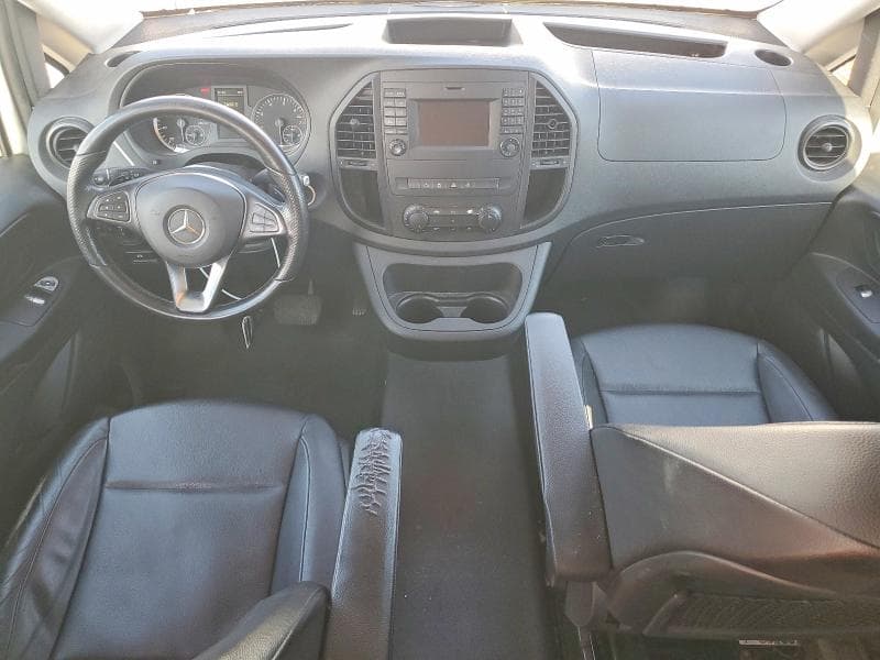 2019 MERCEDES-BENZ METRIS 8