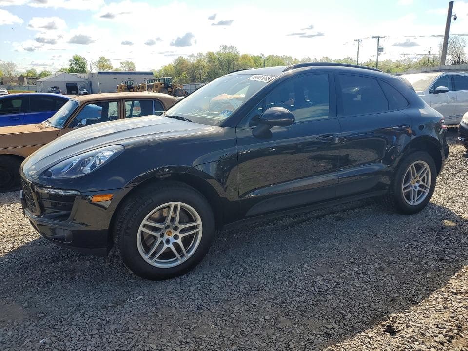 2018 PORSCHE MACAN - 1