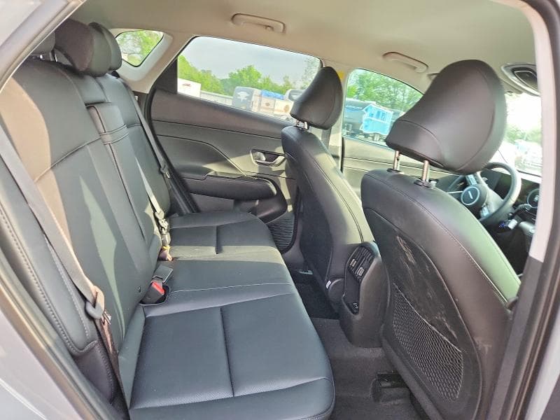 2026 HYUNDAI KONA SEL PREMIUM 11