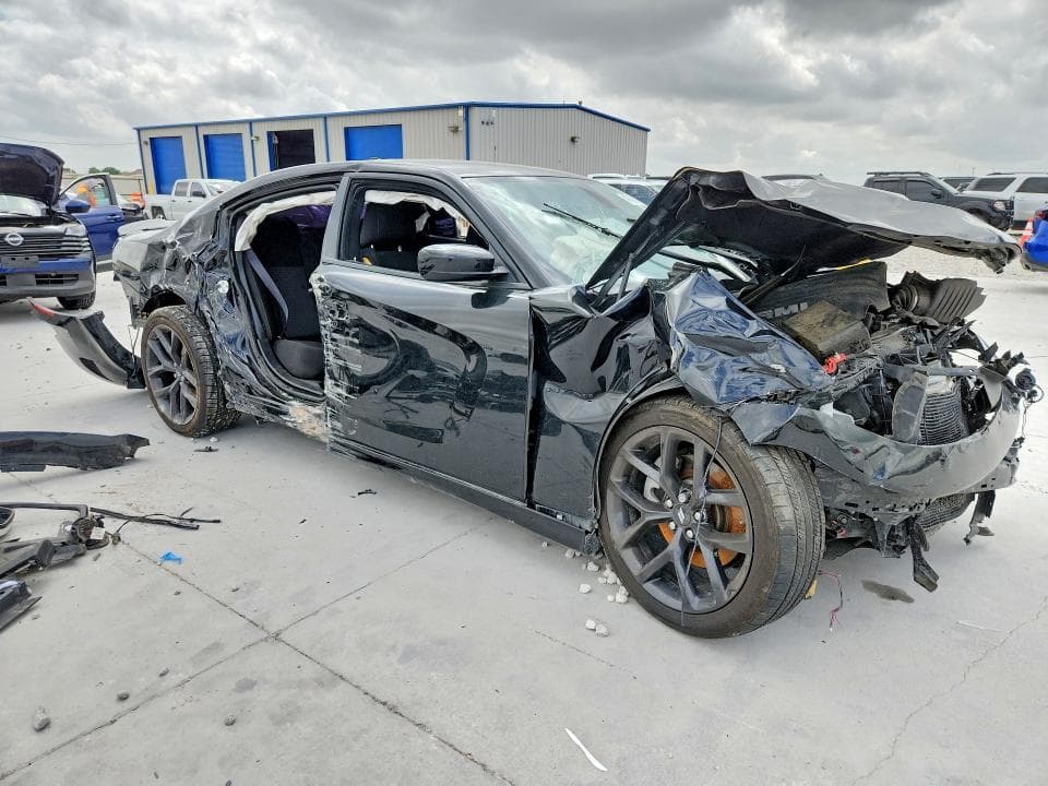 2022 DODGE CHARGER R 4