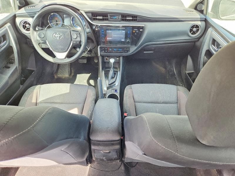 2017 TOYOTA COROLLA LE 8