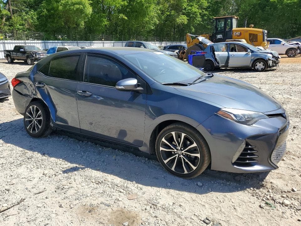 2017 TOYOTA COROLLA SE 4
