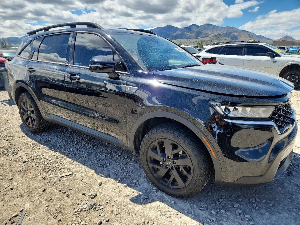 2022 KIA SORENTO S 4