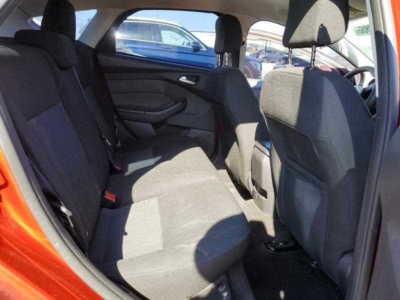 2018 FORD FOCUS SE 11