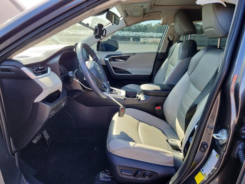 2021 TOYOTA RAV4 XLE PREMIUM 7