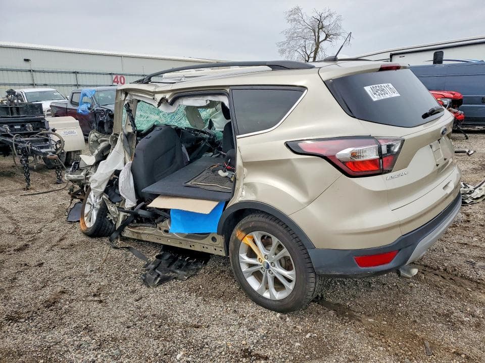 2017 FORD ESCAPE SE 2