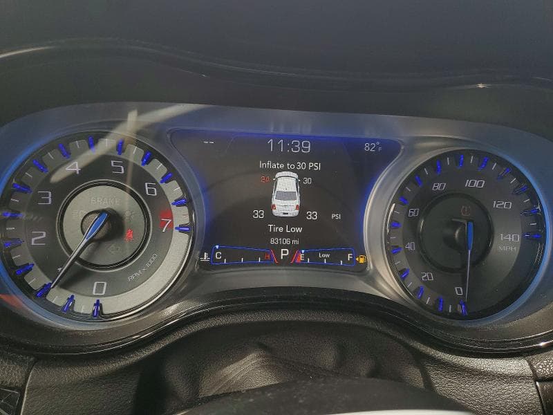 2017 CHRYSLER 300 S 9