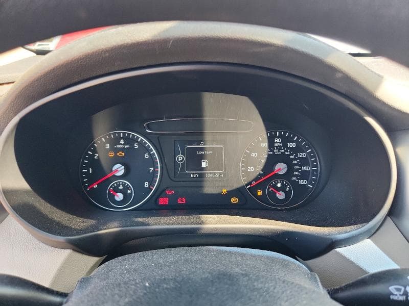 2017 KIA SORENTO LX 9