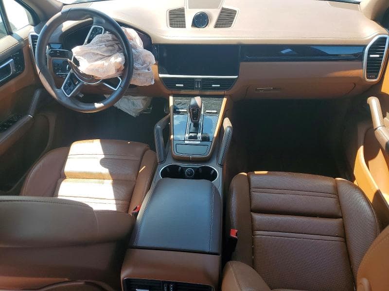 2021 PORSCHE CAYENNE S 8