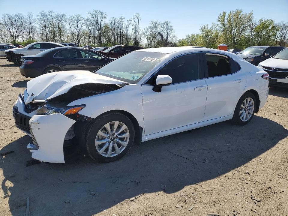 2019 TOYOTA CAMRY LE