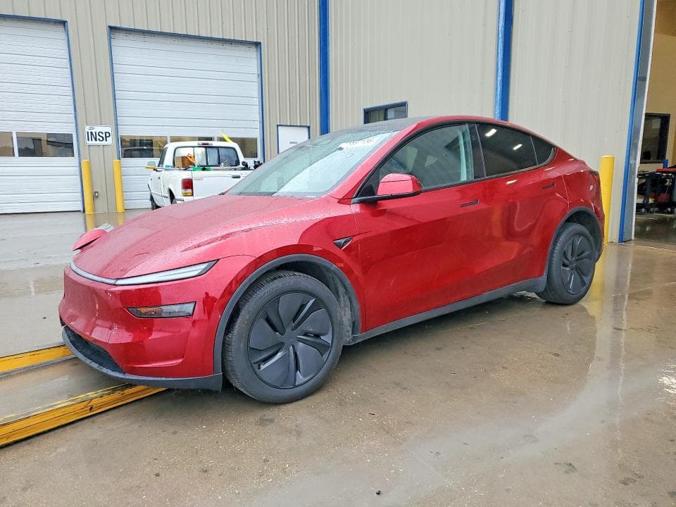 2026 TESLA MODEL Y
