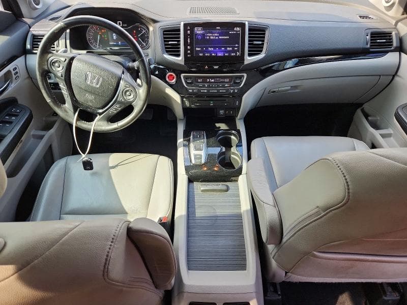 2017 HONDA PILOT TOURING 8
