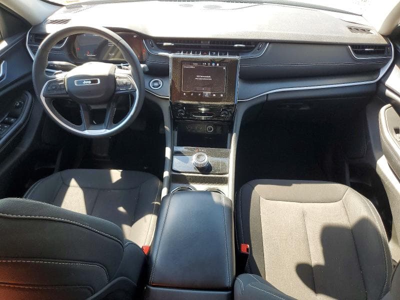 2023 JEEP GRAND CHEROKEE L LAREDO 8