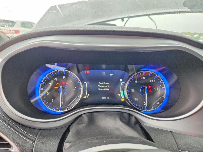 2025 CHRYSLER PACIFICA LIMITED 9