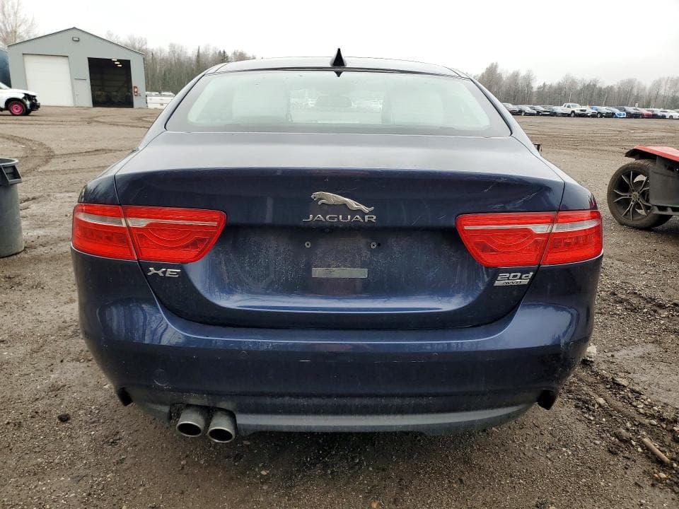 2017 JAGUAR XE PREMIUM 11