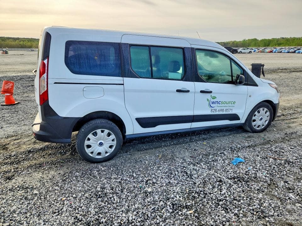 2022 FORD TRANSIT CONNECT XL 3
