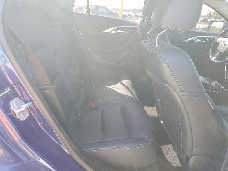 2017 INFINITI QX30 PREMIUM 11
