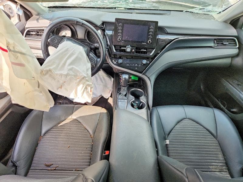 2022 TOYOTA CAMRY SE 8