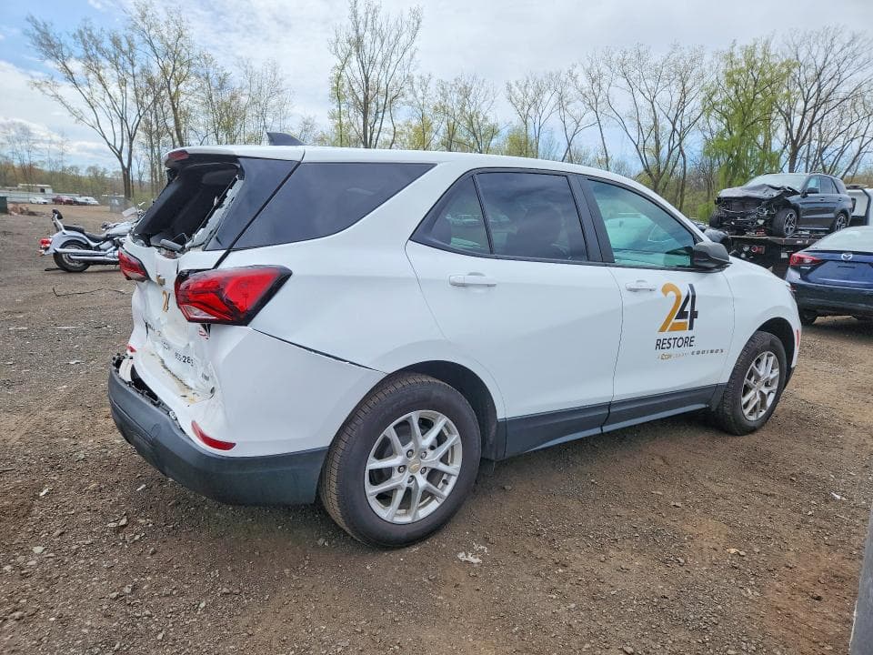 2022 CHEVROLET EQUINOX LS 3