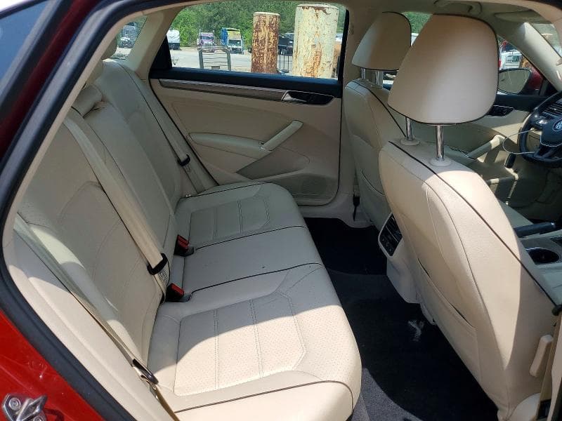 2017 VOLKSWAGEN PASSAT SE SE 10