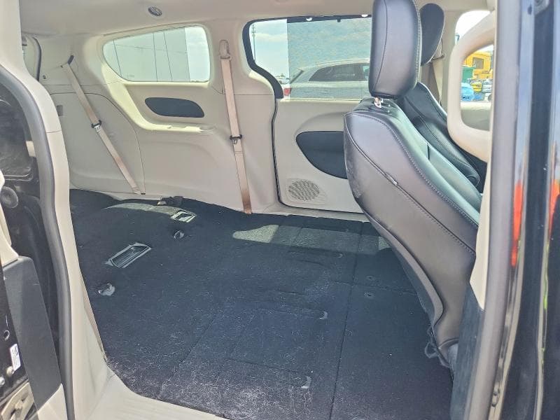 2021 CHRYSLER VOYAGER LXI 11